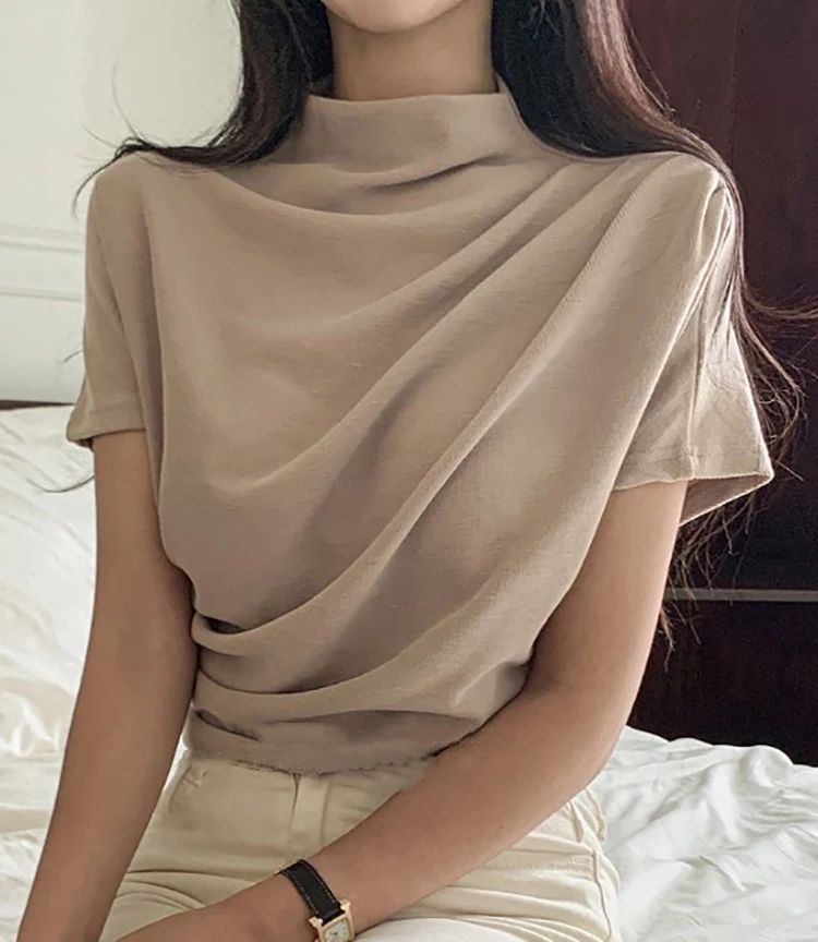 Camiseta de cuello alto Medio  - Summer Clothing Drop reseña y precio